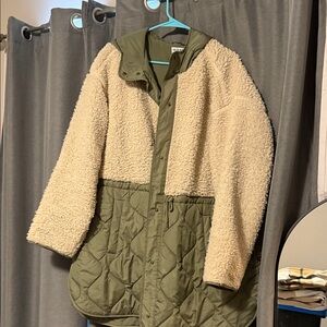 Old Navy Olive Quilted Jacket with Cream Sherpa Trim